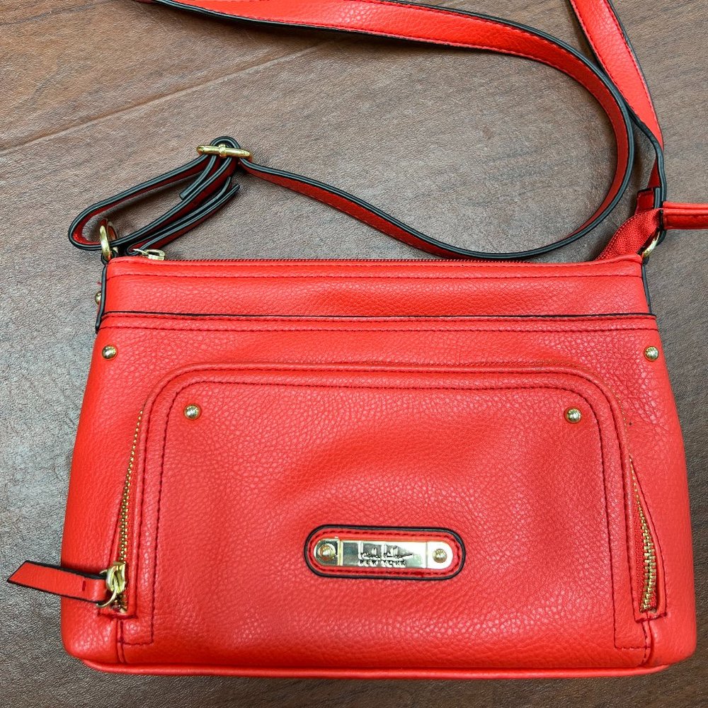 Nicole Miller Cameron Small Crossbody Bag (Red)